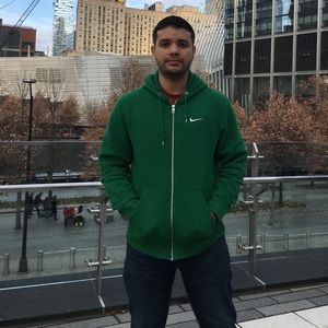 Meet your Posher, Luis